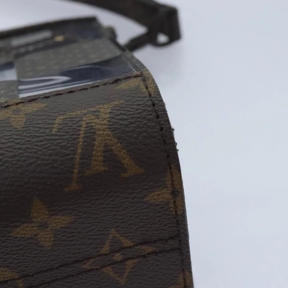 LOUIS VUITTON Monogram Chess Stand Pouch - Picture 10 of 15